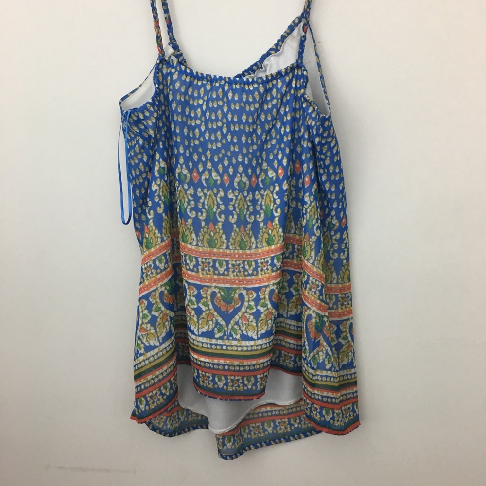 Patterned Top - Picture 2 of 2